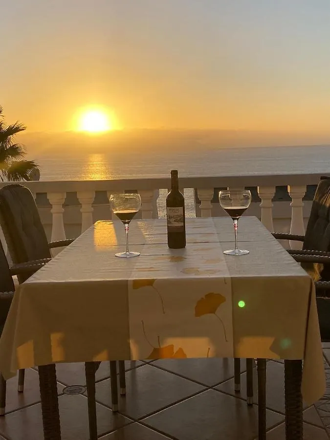 Ocean Pearl: Luxury Beachside Villa with Sea View in Los Gigantes Acantilado de los Gigantes 0*,