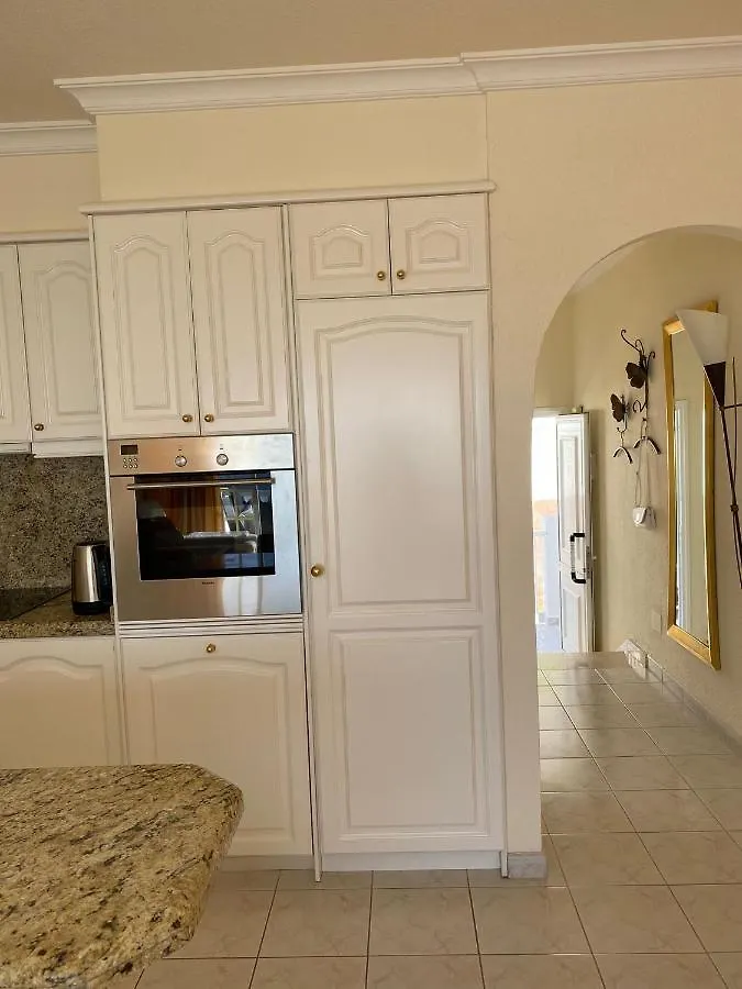 Apartment Ocean Pearl: Luxury Beachside Villa with Sea View in Los Gigantes Acantilado de los Gigantes