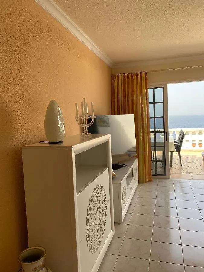 Ocean Pearl: Luxury Beachside Villa with Sea View in Los Gigantes Acantilado de los Gigantes 0*,