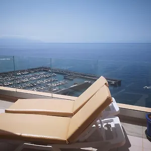 Luxury Apt. With Stunning Sea View Apartamento
